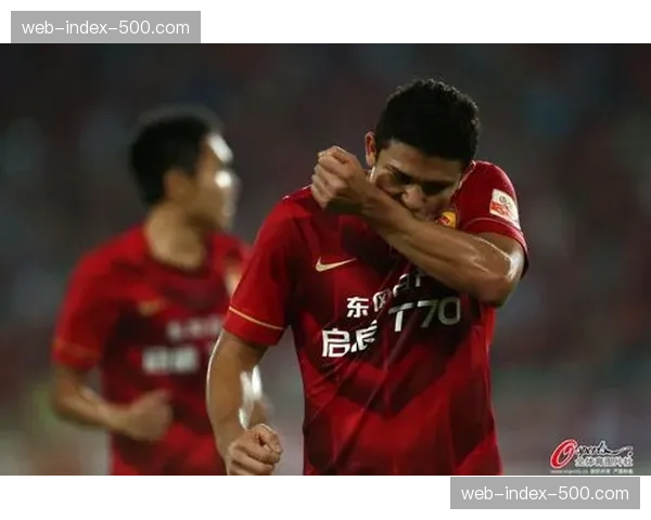 大连英博客场一球小胜辽宁铁人 斯坦丘第84分钟远射破门